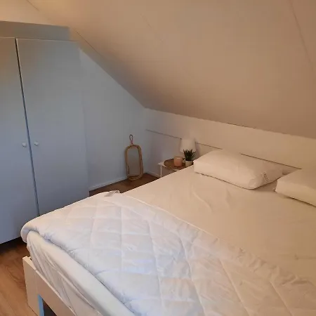 Charming Private Cottage, Sauna, Hottub And Free Parking Holiday home Ewijk