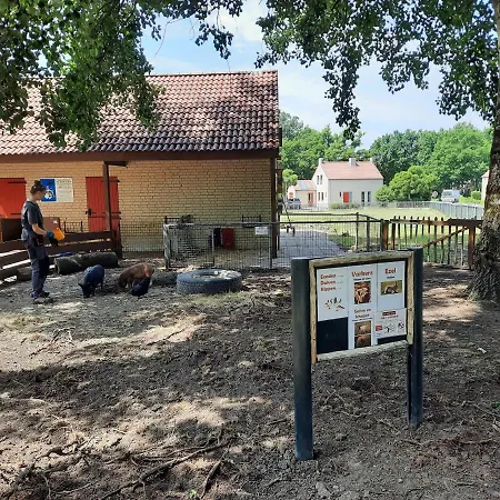 Charming Private Cottage, Sauna, Hottub And Free Parking