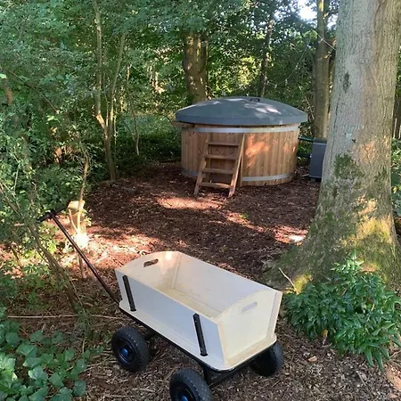 Holiday home Charming Private Cottage, Sauna, Hottub And Free Parking