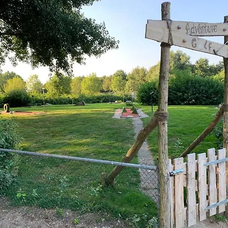 Charming Private Cottage, Sauna, Hottub And Free Parking Holiday home